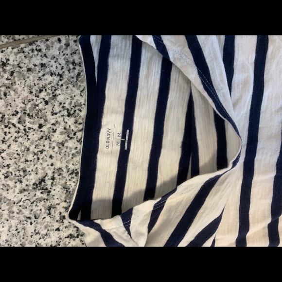 Old navy 3/4 sleeve shirt - Picture 2 of 2